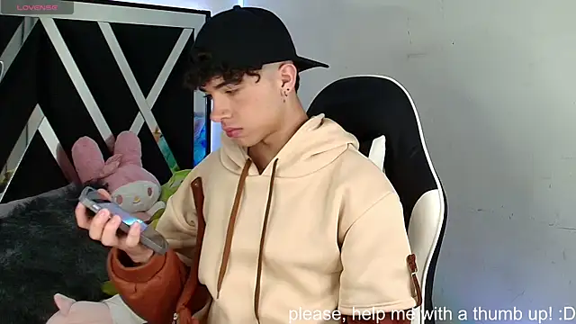 Snapshot of Niico_Cruz chatting on 01/07/25, 01:28 Niico Cruz online show from 01/07/25, 01:28