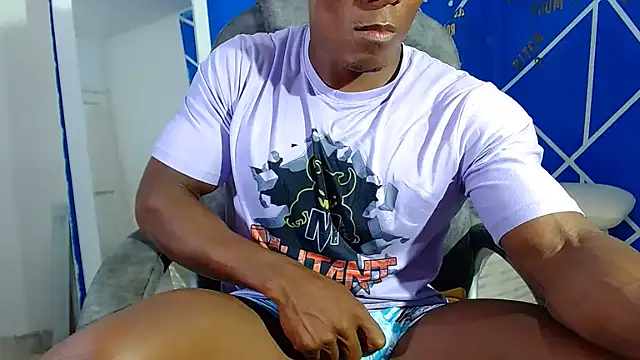 Snapshot of alexander_megan chatting on 02/07/25, 04:27 alexander megan online show from 02/07/25, 04:27