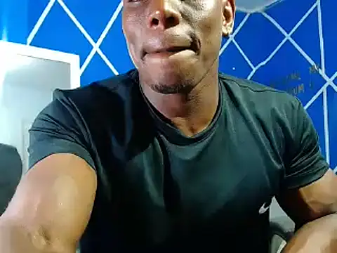 Snapshot of alexander_megan chatting on 03/18/25, 03:42 alexander megan online show from 03/18/25, 03:42