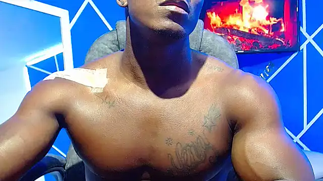 Snapshot of alexander_megan chatting on 10/19/25, 04:57 alexander megan online show from 10/19/25, 04:57