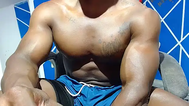 Snapshot of alexander_megan chatting on 03/03/26, 04:07 alexander megan online show from 03/03/26, 04:07