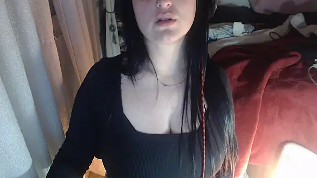 Snapshot of lady_rolinga chatting on 06/23/26, 06:11 lady rolinga online show from 06/23/26, 06:11