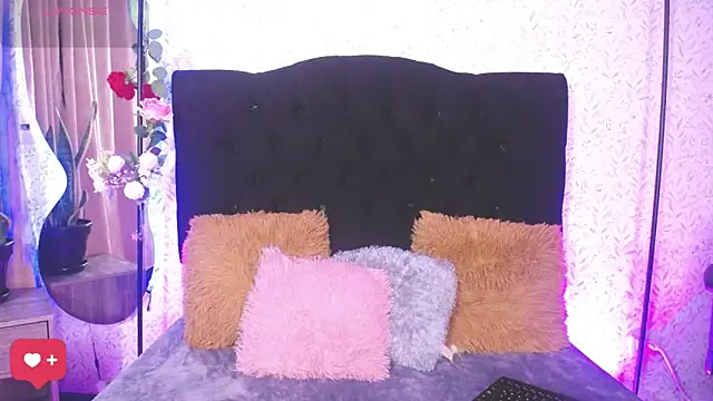 alicee laurent online show from 10/15/25, 03:50