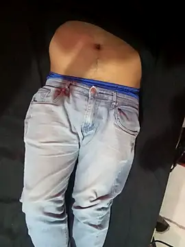 Snapshot of YoSoyLittleBoy chatting on 10/06/25, 07:06 YoSoyLittleBoy online show from 10/06/25, 07:06