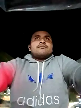 Snapshot of YoSoyLittleBoy chatting on 10/10/25, 01:15 YoSoyLittleBoy online show from 10/10/25, 01:15