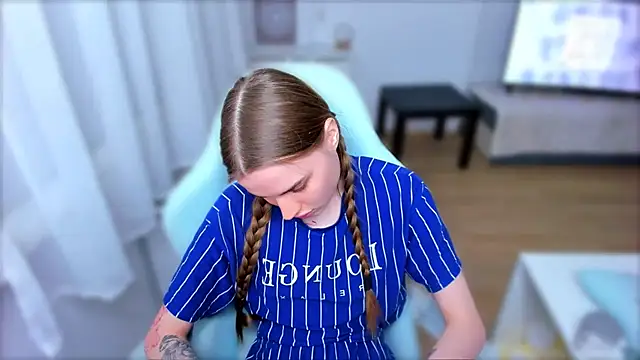 StellaLawless online show from 03/09/25, 12:42