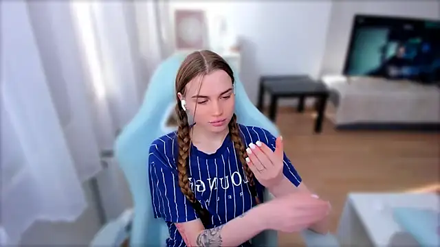 StellaLawless online show from 03/09/25, 08:07