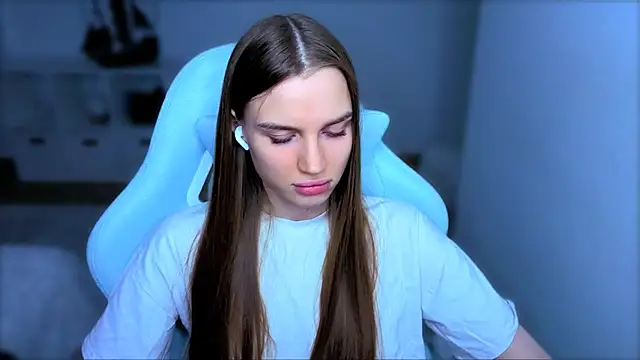 StellaLawless online show from 10/14/25, 08:20