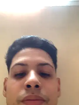 matheuszk 007 online show from 11/12/25, 08:19