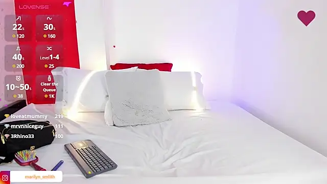 MarilynSmIith online show from 12/04/24, 05:55