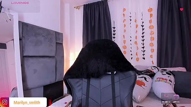 MarilynSmIith online show from 10/04/25, 12:58