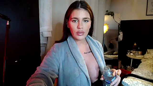 Bustyjessicalouu online show from 12/28/24, 08:58