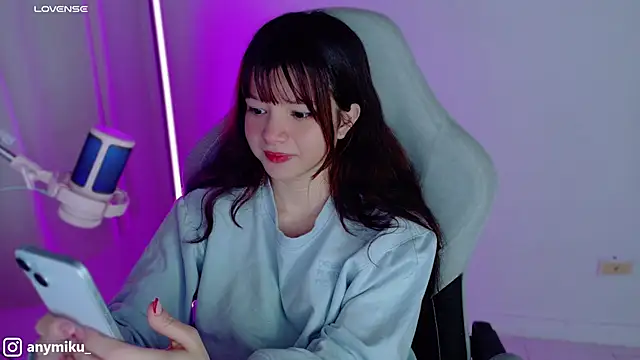 Snapshot of stephybrown chatting on 12/16/24, 12:04 stephybrown online show from 12/16/24, 12:04