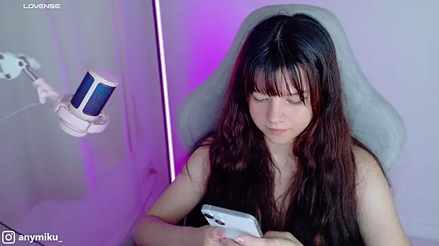 Snapshot of stephybrown chatting on 12/16/24, 03:08 stephybrown online show from 12/16/24, 03:08