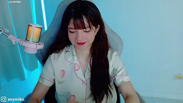 Snapshot of stephybrown chatting on 01/25/25, 12:38 stephybrown online show from 01/25/25, 12:38