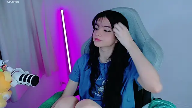 Snapshot of stephybrown chatting on 09/09/25, 10:42 stephybrown online show from 09/09/25, 10:42