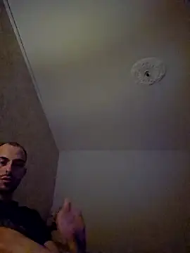 Snapshot of denisxlRo chatting on 03/09/25, 05:49 denisxlRo online show from 03/09/25, 05:49