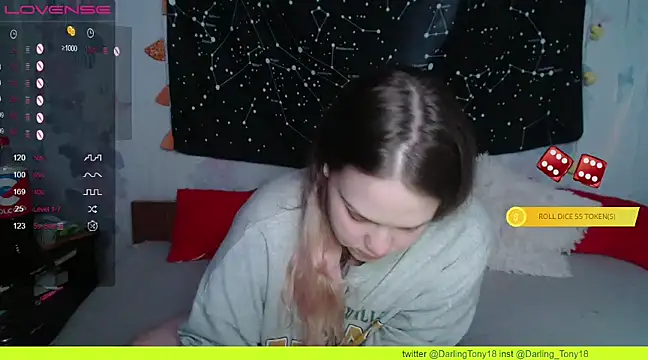 Snapshot of darling_tony chatting on 03/19/25, 07:06 darling tony online show from 03/19/25, 07:06