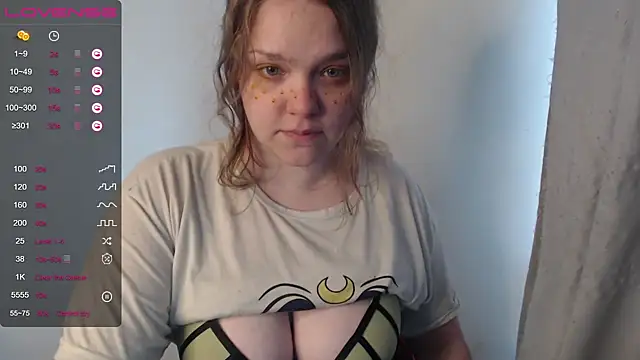 Snapshot of darling_tony chatting on 09/19/25, 12:06 darling tony online show from 09/19/25, 12:06