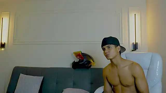 Paradise boy s online show from 01/29/25, 11:04