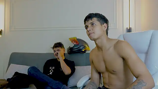 Paradise boy s online show from 01/31/25, 12:39