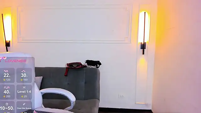 Paradise boy s online show from 04/15/26, 07:58