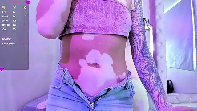 dayana harlow2 online show from 11/25/25, 07:36