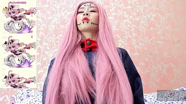 NEZUKO MITSURI online show from 10/09/25, 06:28