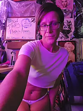 Snapshot of nephilaaranea chatting on 04/26/26, 06:16 nephilaaranea online show from 04/26/26, 06:16