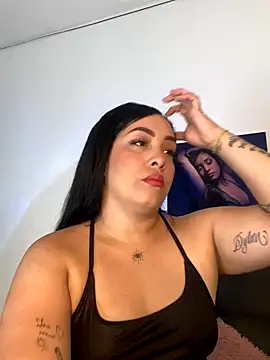 Snapshot of Sheeryl__ chatting on 09/26/25, 05:28 Sheeryl online show from 09/26/25, 05:28