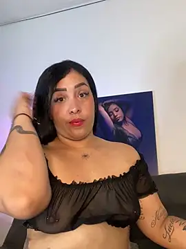 Snapshot of Sheeryl__ chatting on 09/30/25, 04:12 Sheeryl online show from 09/30/25, 04:12