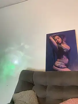 Snapshot of Sheeryl__ chatting on 10/23/25, 03:55 Sheeryl online show from 10/23/25, 03:55