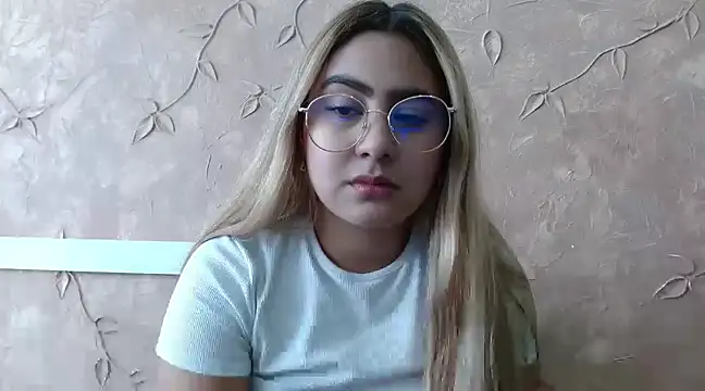 Miabonnett  online show from 02/21/25, 03:10