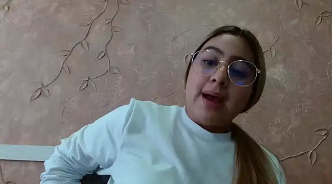 Miabonnett  online show from 02/25/25, 06:09