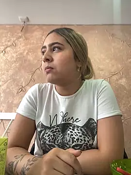 Miabonnett  online show from 03/20/25, 04:09