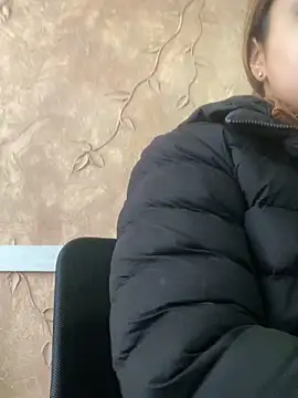 Miabonnett  online show from 09/12/25, 12:16