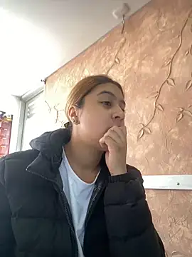 Miabonnett  online show from 09/16/25, 11:55