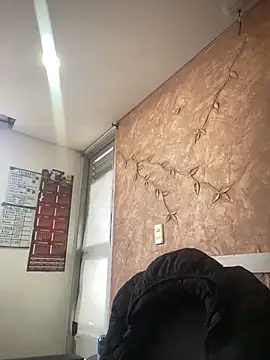 Miabonnett  online show from 12/22/25, 12:35