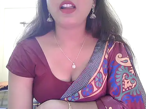 Model-Tanya online show from 12/15/25, 09:24