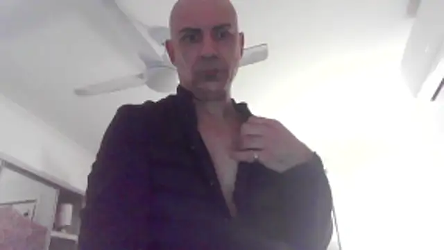 Snapshot of TANTRIC_SLAY chatting on 06/13/26, 03:37 TANTRIC SLAY online show from 06/13/26, 03:37