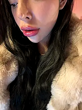 Snapshot of eva_elifee chatting on 09/16/25, 12:33 eva elifee online show from 09/16/25, 12:33