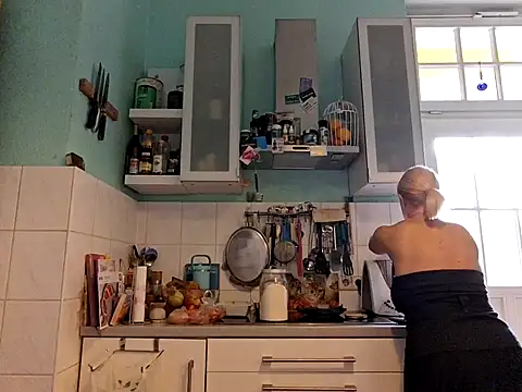 FrauleinSchmitt online show from 10/06/25, 11:18