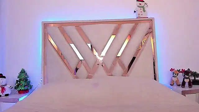  Andyy   online show from 12/16/24, 05:11