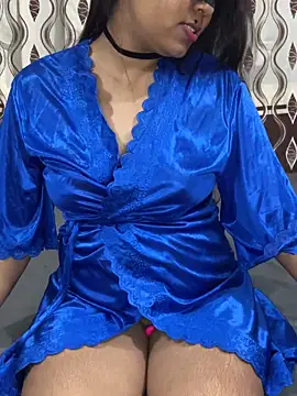 Snapshot of little_shadow chatting on 12/22/25, 04:26 little shadow online show from 12/22/25, 04:26