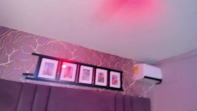 selene tylor  online show from 01/03/25, 04:11