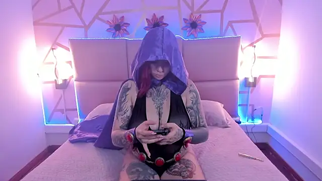 ViolettaBaker  online show from 10/15/25, 08:09