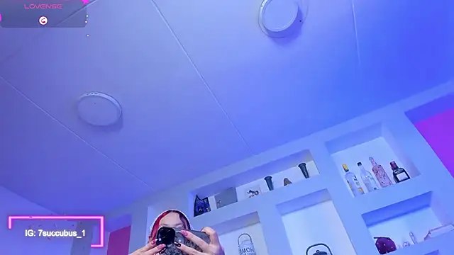 ViolettaBaker  online show from 03/06/26, 07:54