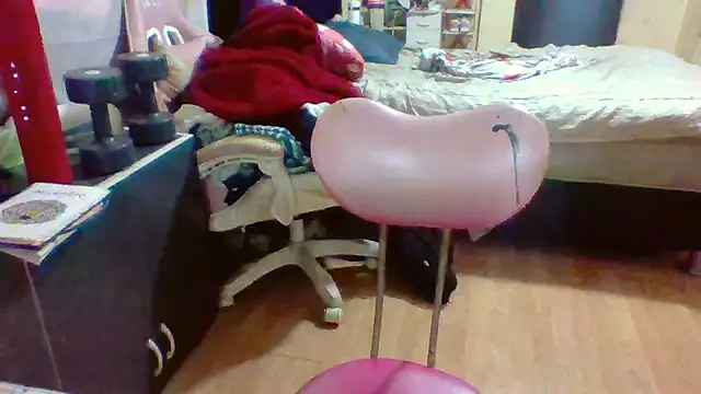 Snapshot of Jennxdolls chatting on 01/19/25, 03:21 Jennxdolls online show from 01/19/25, 03:21