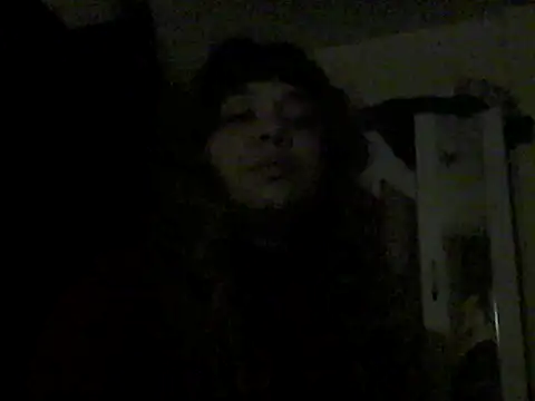 Snapshot of Jennxdolls chatting on 10/10/25, 02:43 Jennxdolls online show from 10/10/25, 02:43