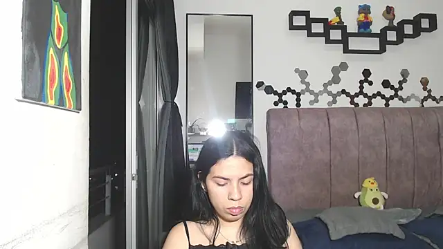 Liza Thurner online show from 03/22/25, 12:17